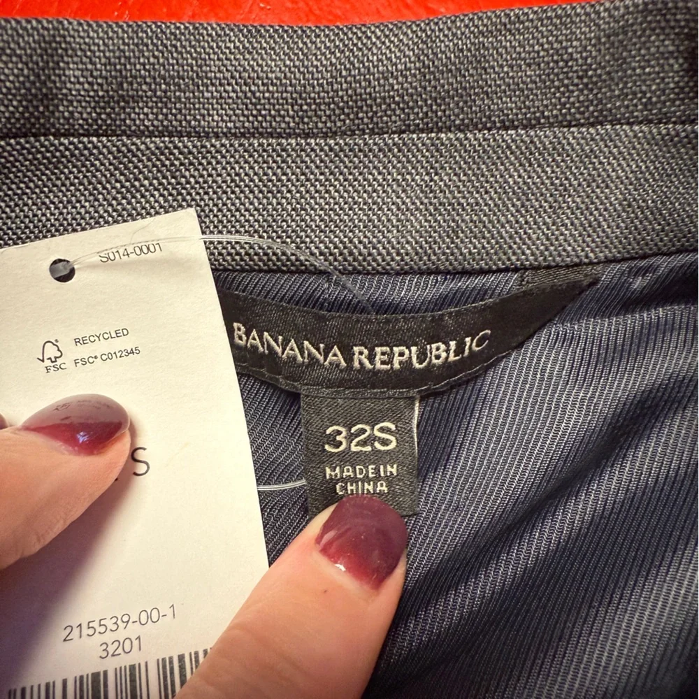 Banana Republic new bw